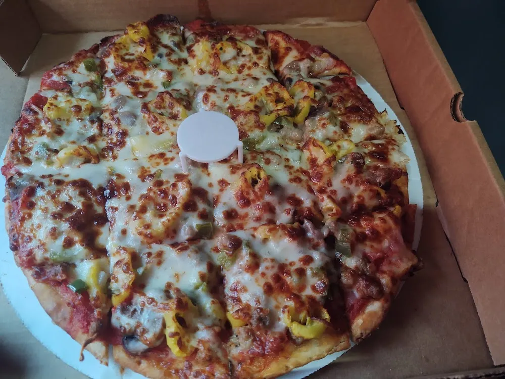 Deluxe Pizza
