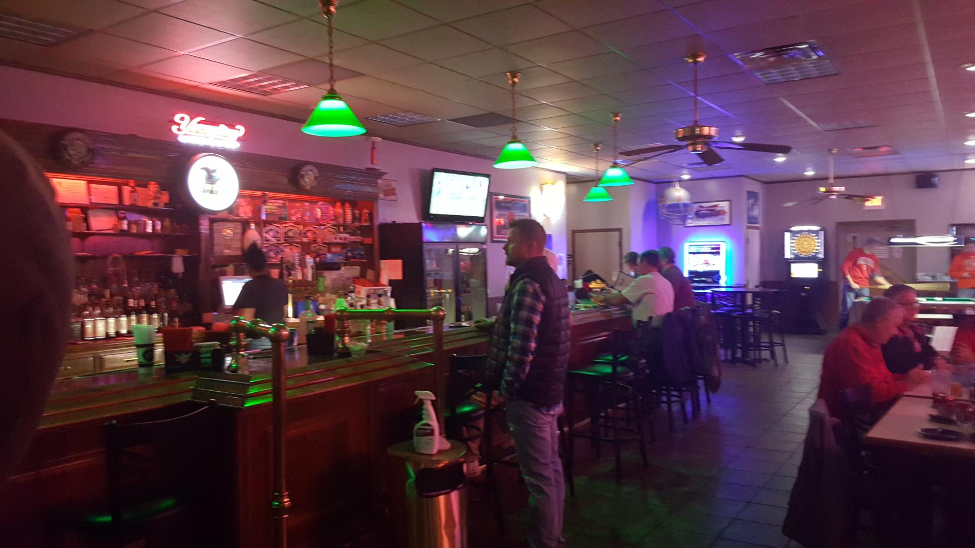 Thirsty's Food & Spirits - Best Local Pizza